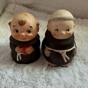 Charming Monk Figurine Set - Brown and Cream